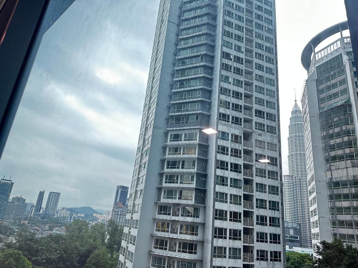 Summer Suites Klcc By Purple Orchid Kuala Lumpur Buitenkant foto