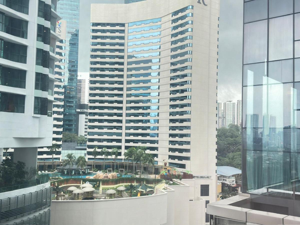 Summer Suites Klcc By Purple Orchid Kuala Lumpur Buitenkant foto