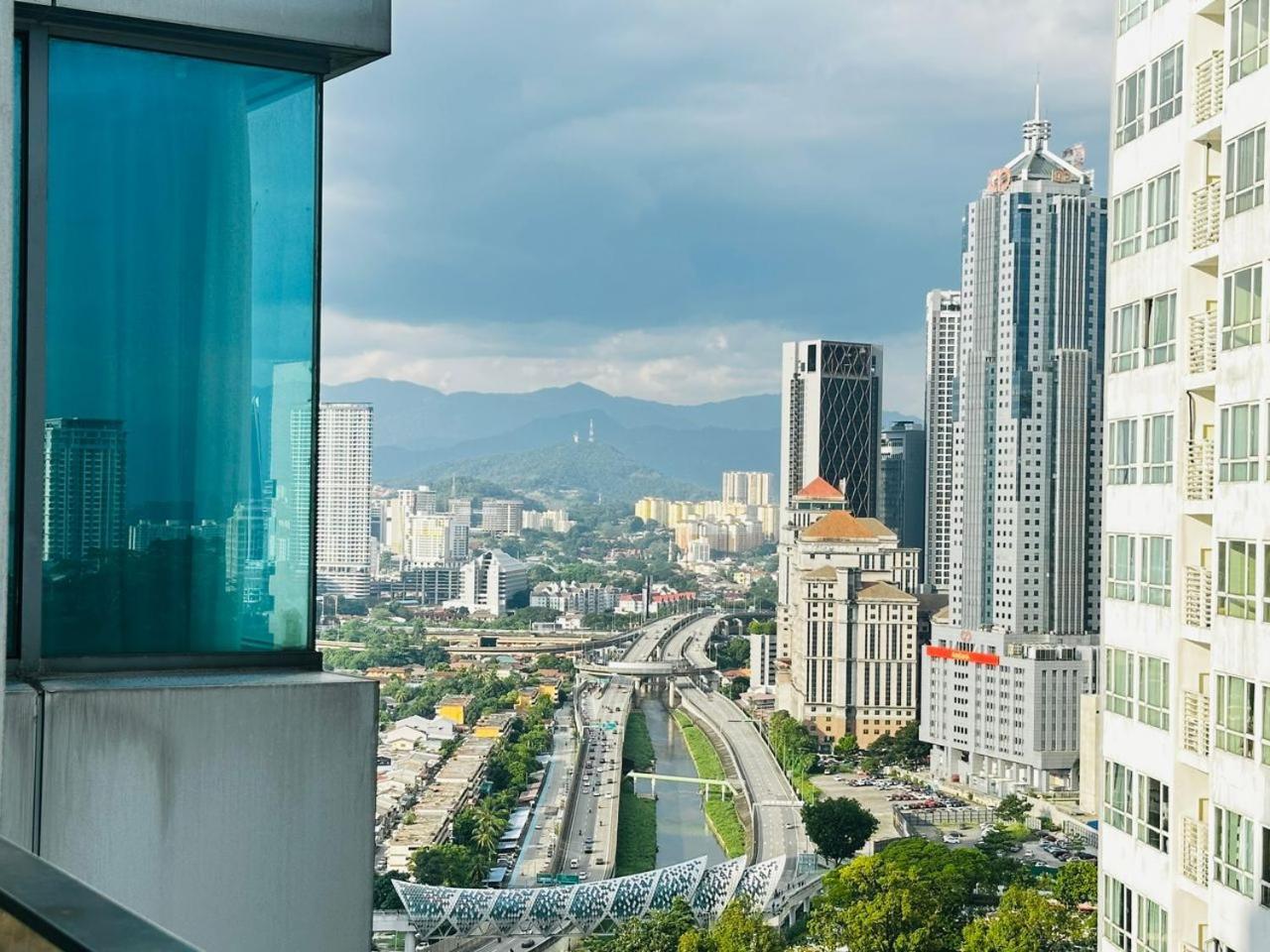 Summer Suites Klcc By Purple Orchid Kuala Lumpur Buitenkant foto