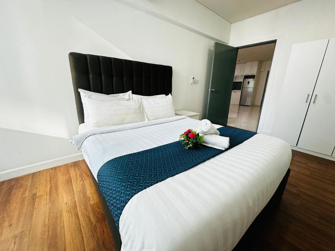 Summer Suites Klcc By Purple Orchid Kuala Lumpur Buitenkant foto