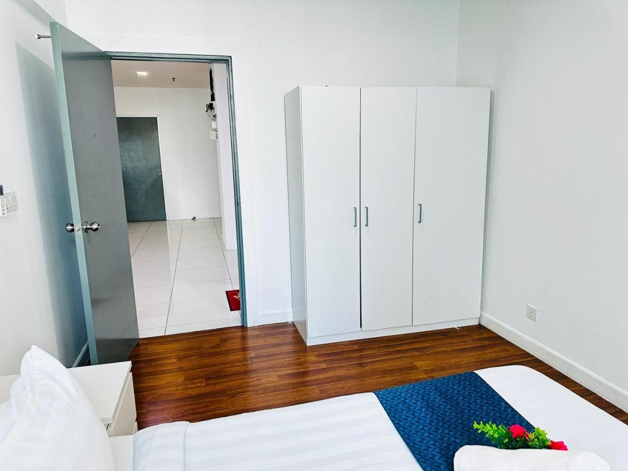 Summer Suites Klcc By Purple Orchid Kuala Lumpur Buitenkant foto